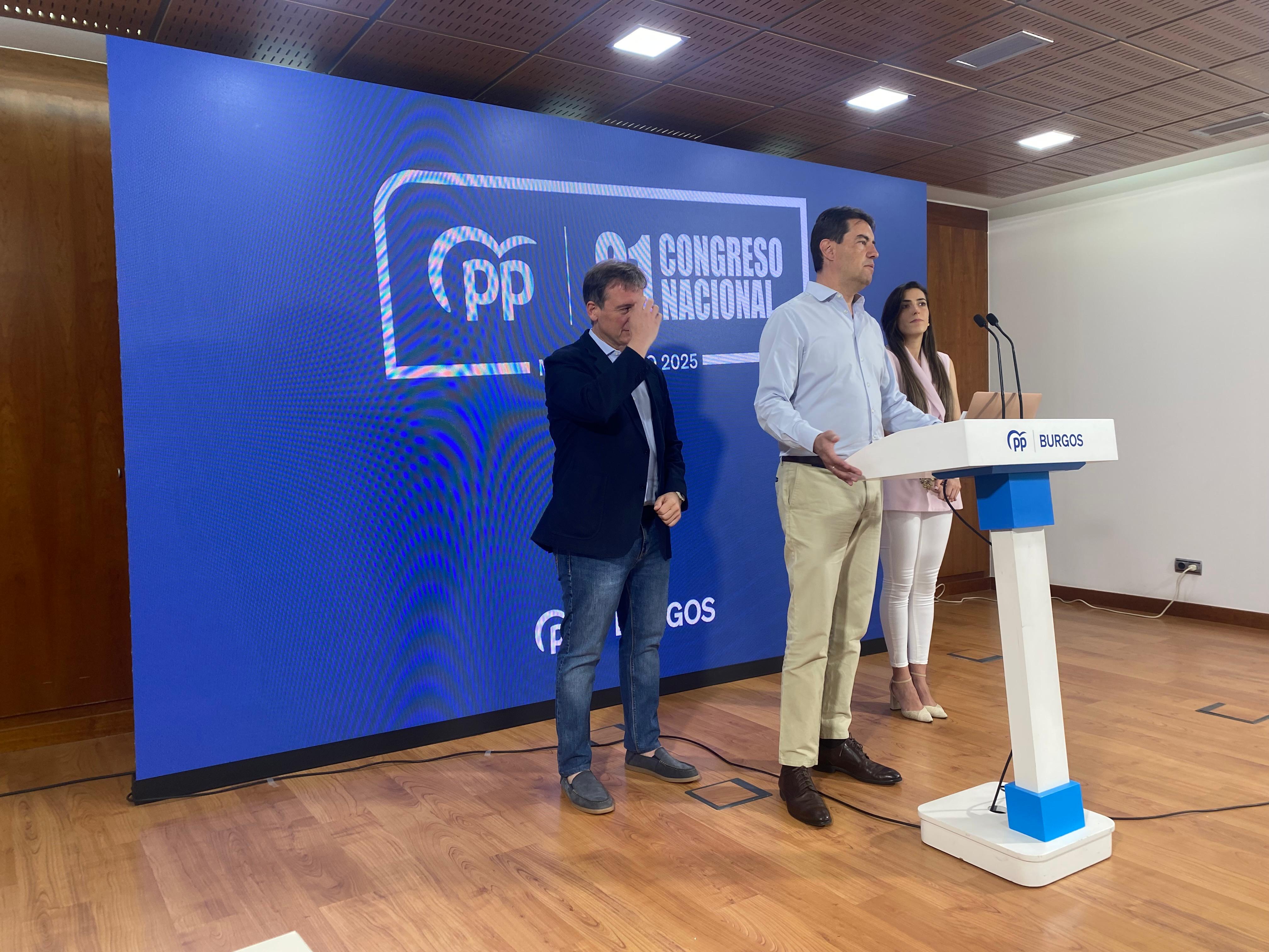 Ángel Ibáñez, Borja Suárez y Andrea Ballesteros PP
